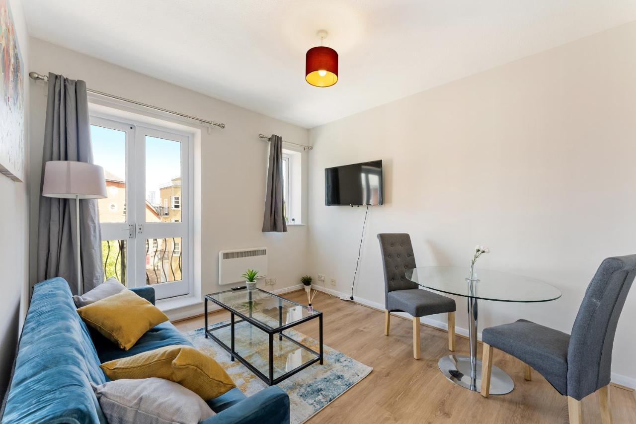 Stunning Aparment In Canada Water Apartment London Bagian luar foto