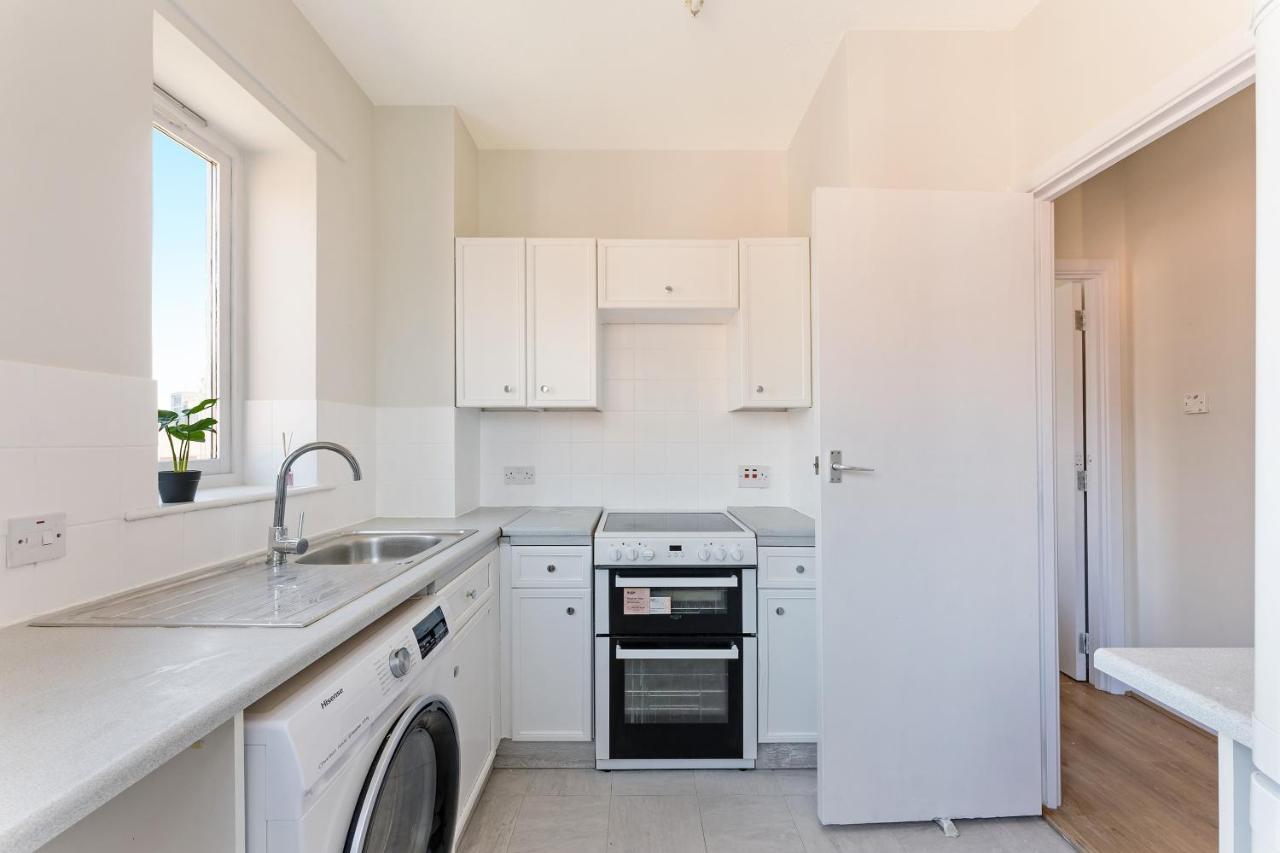 Stunning Aparment In Canada Water Apartment London Bagian luar foto