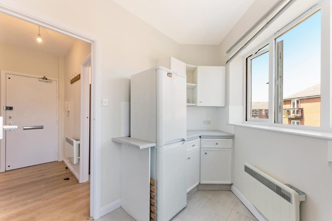 Stunning Aparment In Canada Water Apartment London Bagian luar foto
